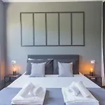 Black Loft Como By Rent All Como