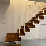 La Scalinata Di Chiaia