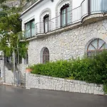 Villa Magnifico