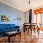 Beautiful Apartment - Private Terrace - Sea View - Close To The Port