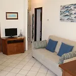 Trilo Green Con Giardino E Posto Auto Privato