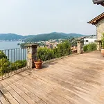 Lovely Cascina. Stunning Lake Views & Sun Deck