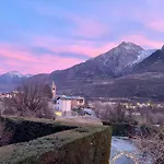 Quart De Lune - Boutique Stay