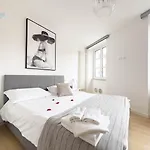 Corridoni 3E Tirabora Short Rent