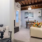 Piazza Dei Cavalieri Confortable Apartment