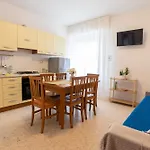 Aqua Family Apartments - Appartamenti Con Spiaggia, Piscina, Parcheggio E Bici Incluse