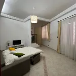 Barbi'S House