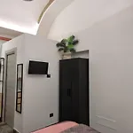 Le Moire Apartments