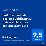 Loft Due Livelli Di Design Pubblicato Su Riviste Architettura Con Due Posti Auto