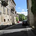 Ellebi