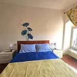 La Casa Dei Cedri-By Goccia Di Lago