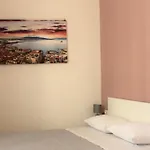 Miroballo Room