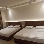 Hotel Citywalk Residency