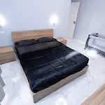 Cf Luxury House