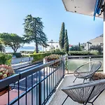 Spiaggia D'Oro Apartment Lake View