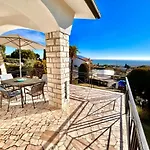 Villa Edith - Stupenda Villa Con Terrazzo Vista Mare E Spiaggia Inclusa