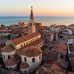 Adorable Seaview Flat At Grado Pineta - Beahost