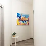 Private Room: The Port Apartment Scirocco