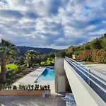 Luxury Apartment With Private Pool