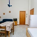 Bilocale Con Terrazzo In Centro A Sirolo - S076