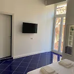 Maison Olivia, Nuovo Appartamento In Zona Chiaia