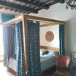 Fishing Harbour Loft