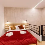 Dado Apartment