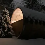 Romantica Camera