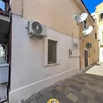 Via Ruffini 1