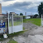 B&B H Pompeii Ruins