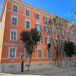 Bastioni Central Apartment