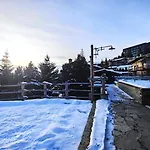 Hostdomus - Imperial Chalet