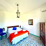 Bright 3 Bedrooms Apartment With Seaview Balcony
