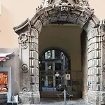 Arthouse Lady Marys Tribunali Luxury Suite