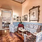 Arthouse Lady Marys Tribunali Luxury Suite