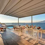 Gocce Villas - Villa Tramontana Stunning Waterfront Villa