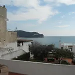 A Due Passi Dal Mare