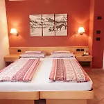 Hotel Garni Rin Da Rin