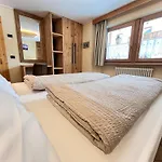 Chalet Nano