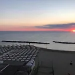Moira'S House - A 30 Mt Dalla Spiaggia, Traversi E Splash
