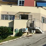 Casa Leo