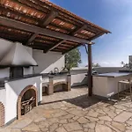 Villa Chez Pie Panoramic Views Pool And Guest Services