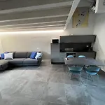La Casa Incartata