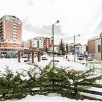 Appartamento Sulla Piazzetta Centrale