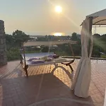 Domus Parva - Villa Con Bio-Piscina, Spa Privata E Appartamenti Panoramici