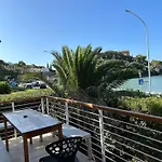 Beach Front Villa-Families & Pet Friendly