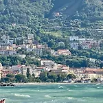 Seaview Apartment