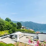 Villa Roberto Superbe Vue Lac, Roof Top Et Jardin Prives