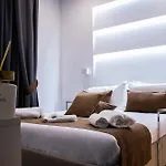 Megaris Luxury Suite Rooms
