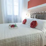 Vaccaj Home Cultura Musica E Mare A Pesaro By Yohome